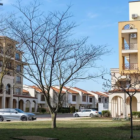 Appartement Issa Lighthouse
