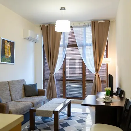 Issa Lighthouse Apartment *